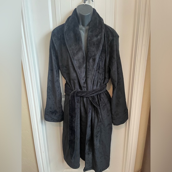 Men’s Club Room Black Plush Shawl Collar Robe w/ Open Front and Self Tie, OS - Picture 2 of 9